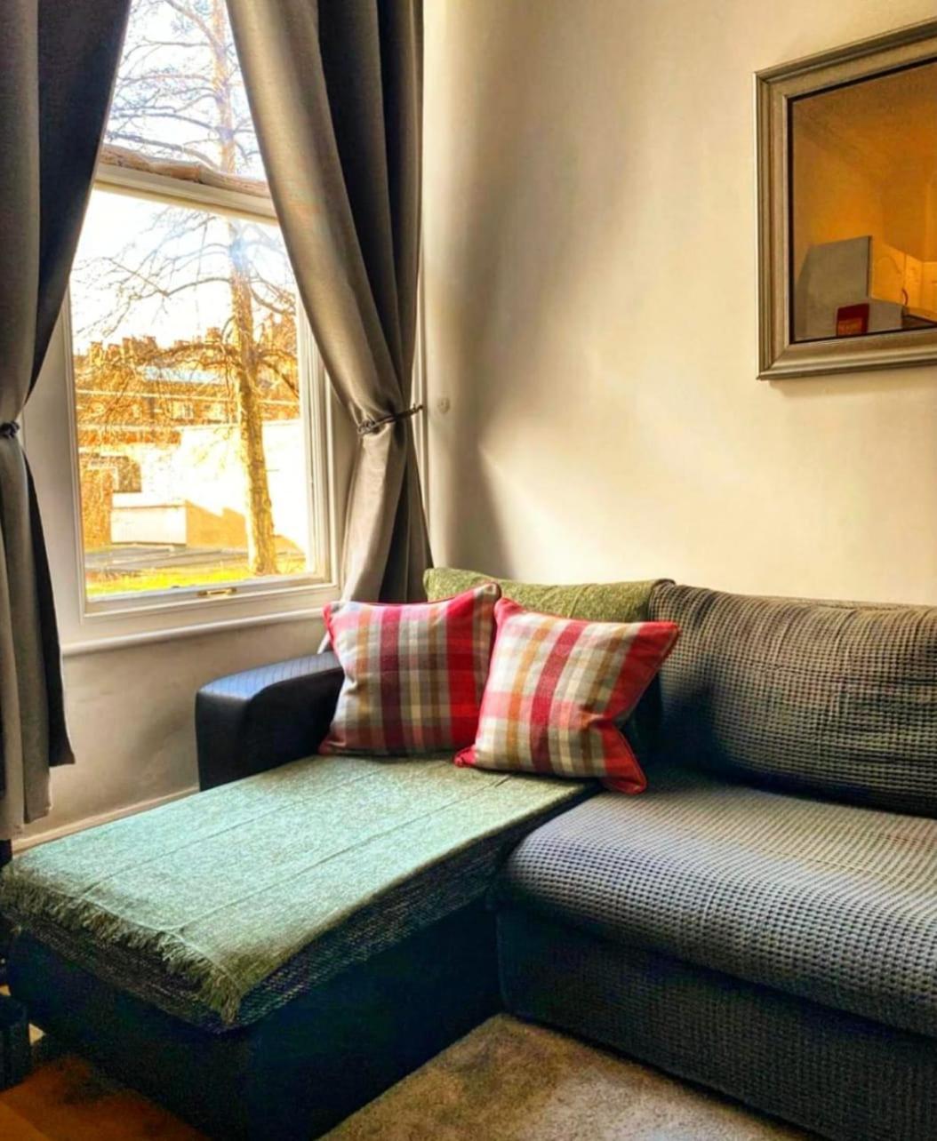 Entire Flat Notting Hill, *
